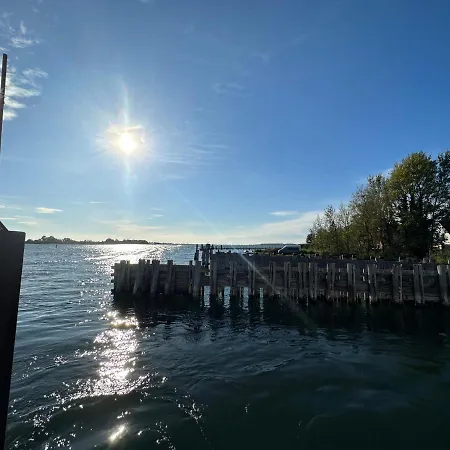 Nah Am Bodden Gelegene Oase Wiek auf Ruegen